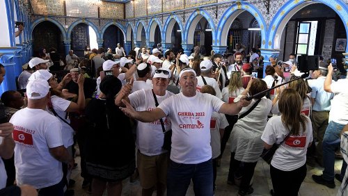 Retour des pèlerins à la synagogue de la Ghriba en Tunisie