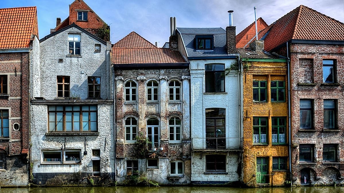 These are the best ‘dupes’ for travel hot spots like Venice, Lake Como and Kyoto