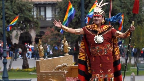 VIDEO : Ancestral Inca festival to the Sun God returns with tourists to Peru