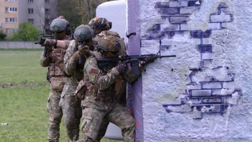 Sicherheit: Rumänische Truppen simulieren Häuserkampf in Bukarest