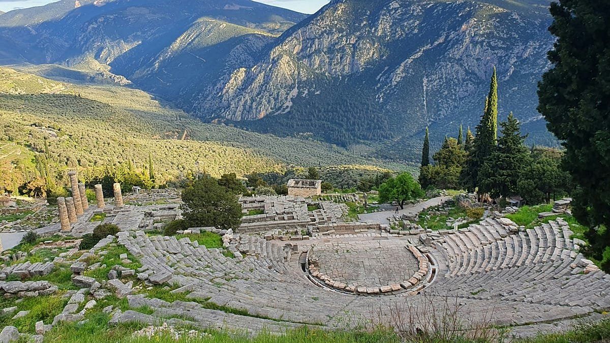 Temples to Minoan palaces: Greece is opening 126 ancient sites for free under the August full moon