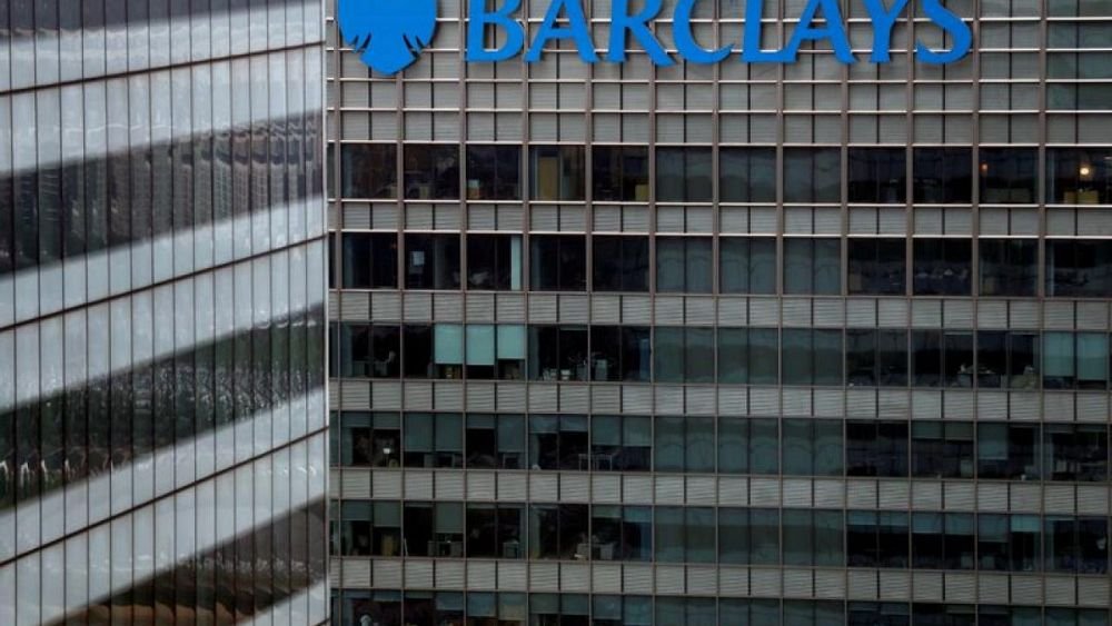 Barclays to move investment bank staff into London HQ
