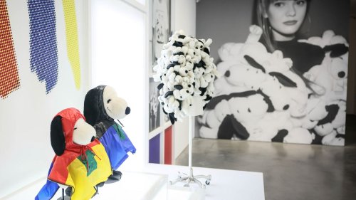 Vidéo. 75 créations inédites pour les 75 ans de Snoopy à Paris