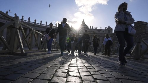 Die Welt nimmt Abschied von Papst Franziskus