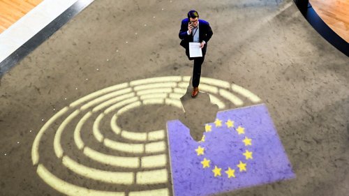 Eurobarometer 2025: Für 74 Prozent der Befragten ist Zugehörigkeit zur EU ein Vorteil