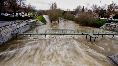 Unwetter-Warnung: Notstand in Spanien wegen Überschwemmungen - Es fällt auch Schnee