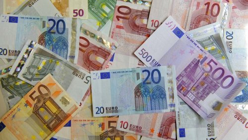 Quels seront les motifs des nouveaux billets de banque en euros ?