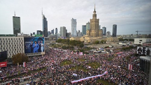 Historische Großdemonstration: 1 Million Menschen machen gegen Regierung mobil