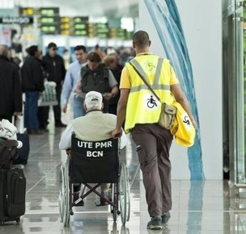 Aena adjudica por 272,4 millones la asistencia a viajeros con movilidad reducida en 20 aeropuertos