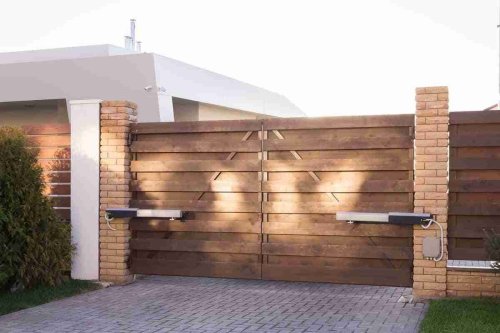 Choosing a New Driveway Gate System: What You Should Know