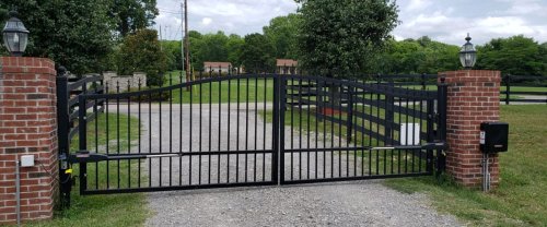 Gate Repair Company | Professional Gate Technicians Dallas – Everlast Gates