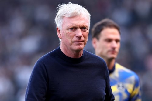 Two Everton players told they can leave as David Moyes offers £16m workhorse new deal