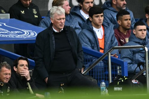 Alarm bells ringing for David Moyes and Everton after major problem emerges vs Man City