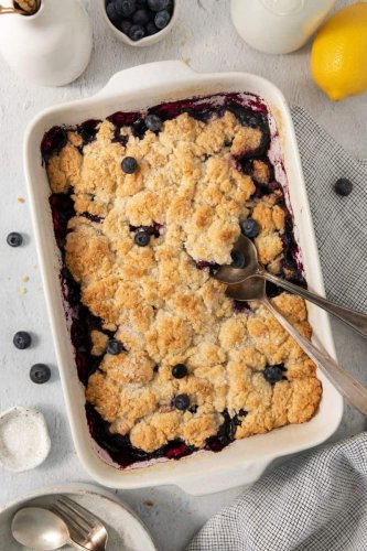 BEST Blueberry Cobbler Recipe | Everyday Family Cooking