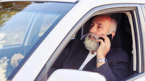 Guida vietata fino al 2117 per un 73enne: 93 anni di sanzione per recidiva!