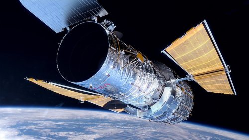 Il telescopio spaziale Hubble è finalmente tornato operativo al 100%
