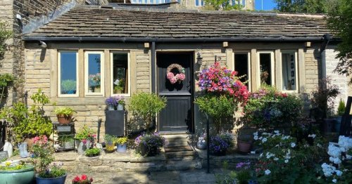 Idyllic 'chocolate box' cottage for sale in Huddersfield for £150,000