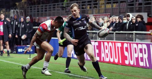 Catalans Dragons confirm Tom Johnstone capture as winger signs two-year deal