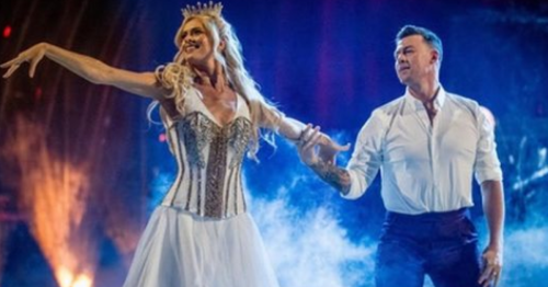 BBC Strictly Come Dancing live tour tension as star 'flirts' with pro