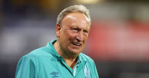 Sheffield Wednesday legend makes Neil Warnock managerial claim as pressure builds on Xisco Munoz