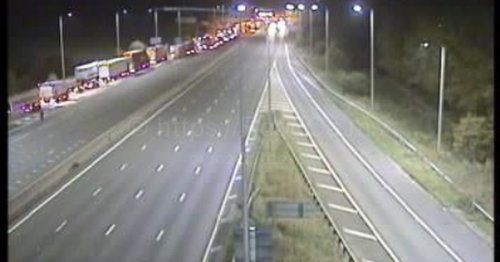 Live updates: M62 closed in both directions