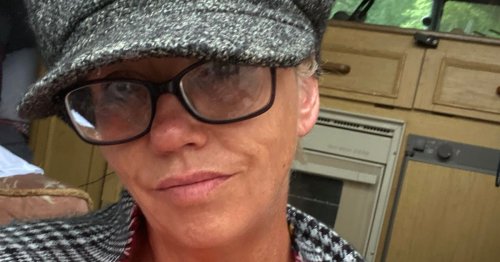 Single mum can't get a date because she's on benefits and claims men ...