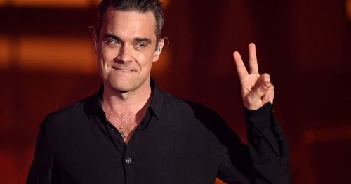 Robbie Williams ayuda a una de sus fans a que le pidan matrimonio