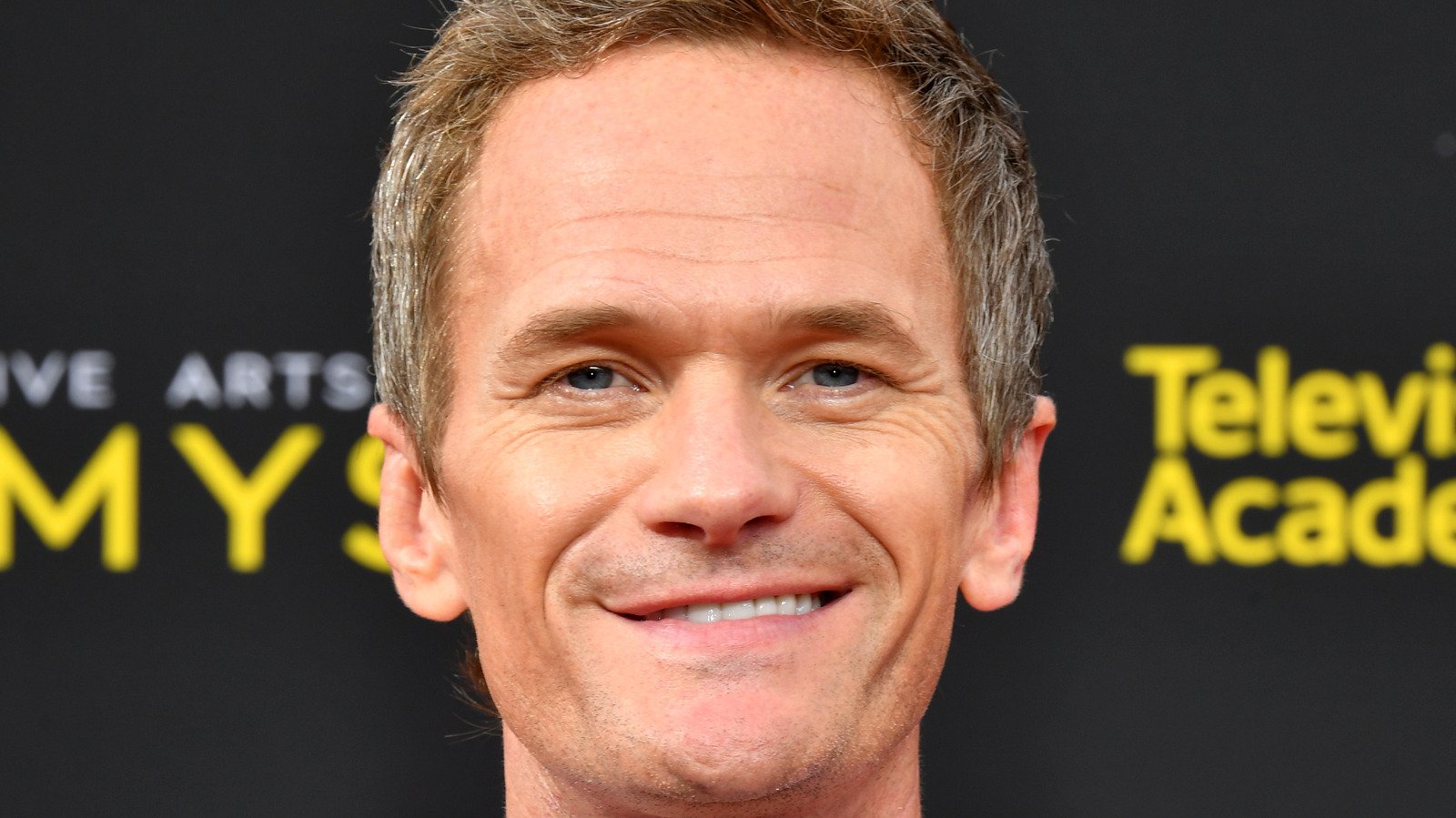 Neil Patrick Harris Has A Genius Tip For Pooping On A Plane Without Stinking It Up