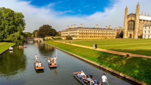 Rick Steves Says This Giant, Historic University In Europe Is Absolutely Destination-Worthy