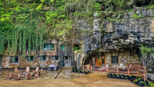 This Arkansas Lodge Lets You Live Like A Caveman For A Night