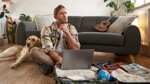 Rick Steves' Son Says To Leave These Common Clothing Items At Home On Your Trip To Europe