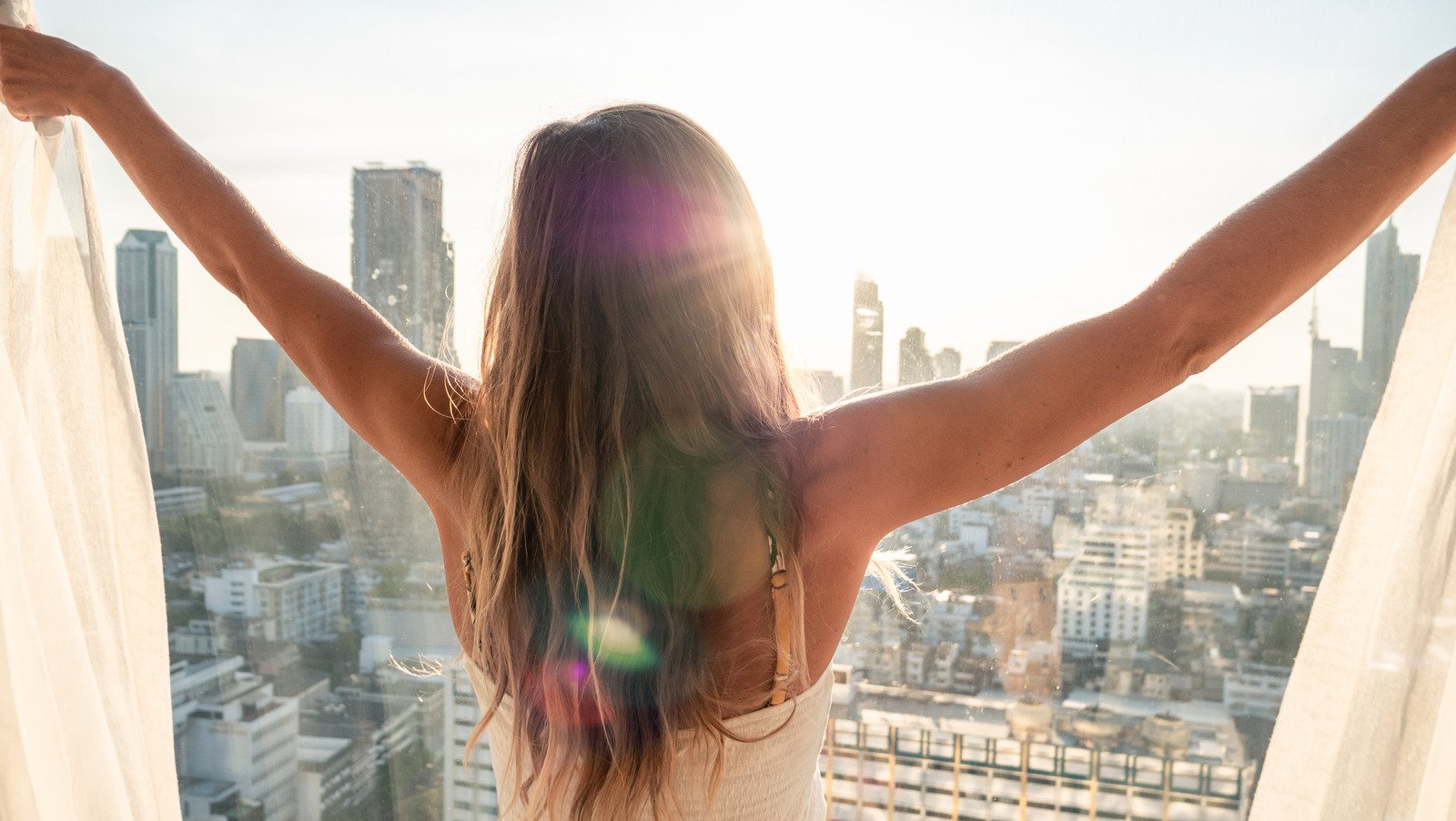 Why You Should Think Twice About Booking A Hotel Room On A High Floor