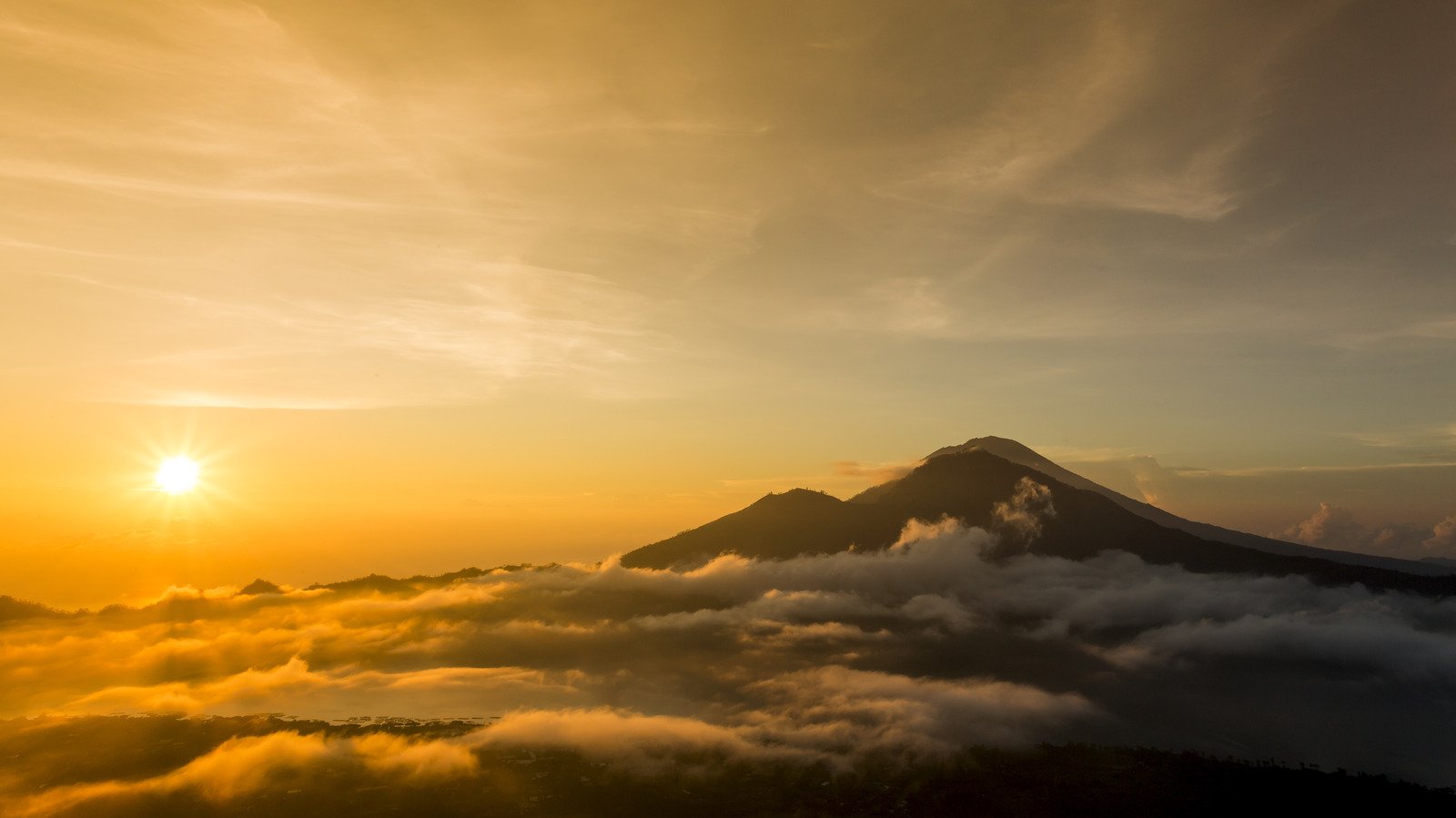 This Sunrise Hike In Bali Is A Must For Any Nature Lover