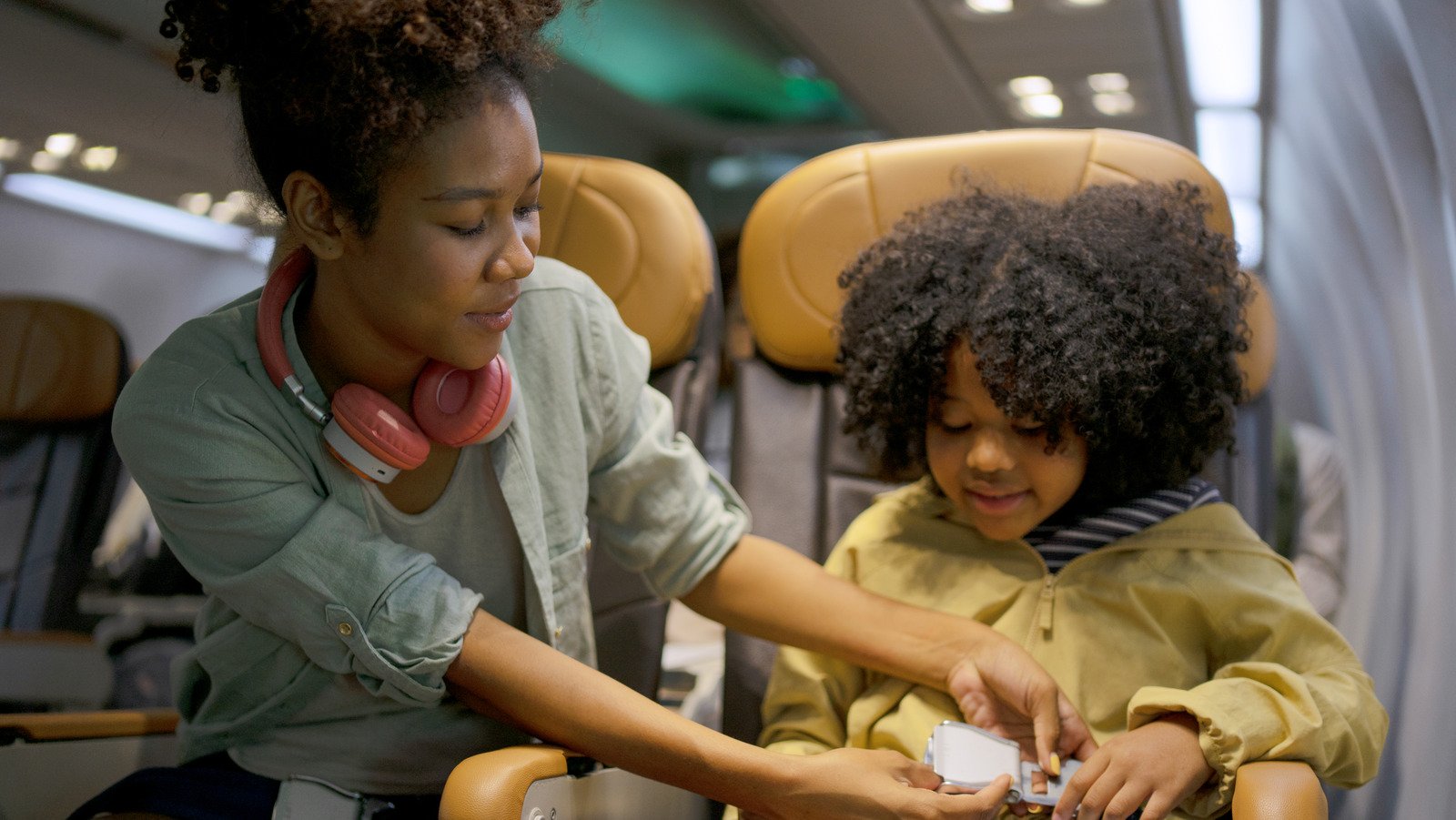 Why You Should Consider Boarding Your Flight Last When Traveling With Kids
