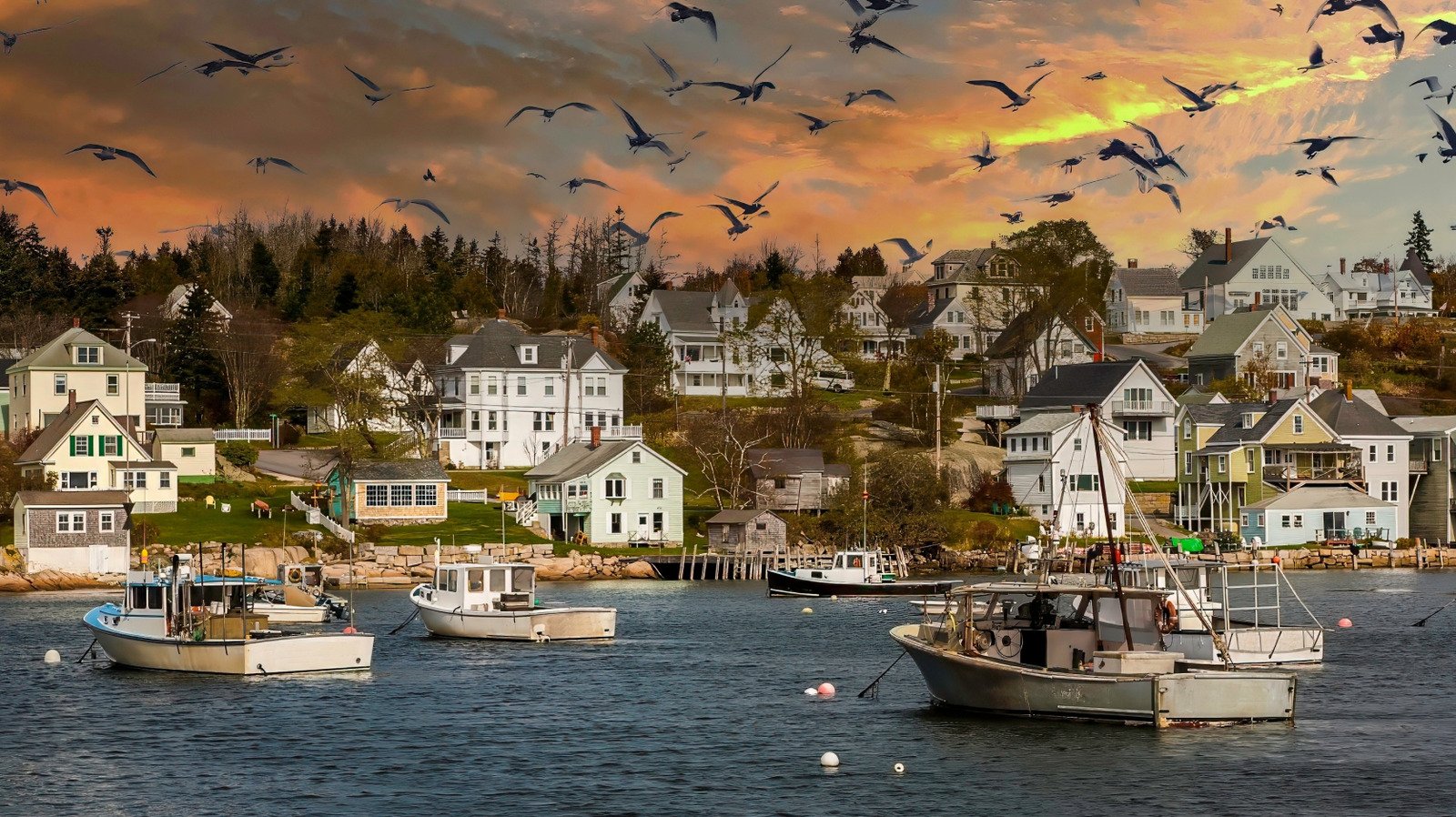 This Town In Maine Is Full Of Islands, Charming Shops, And Fresh Seafood - cover