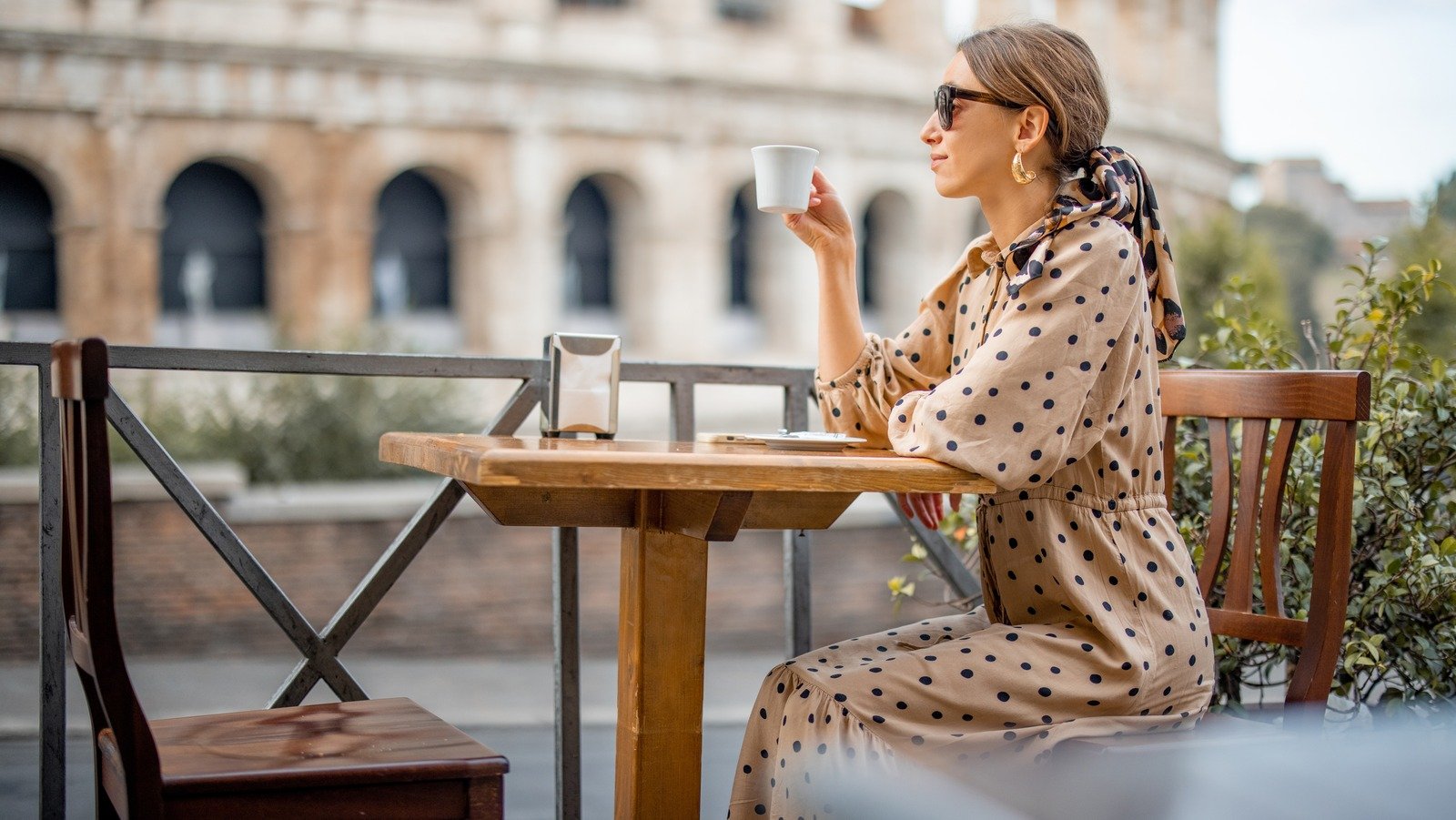 Rick Steves' Tour Guide Has Genius Tips For Eating Well On A Budget In Europe