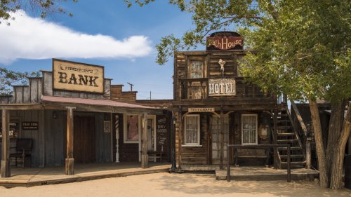 Close To Joshua Tree Is A Quirky California Town Filled With Western Charm, Food, And Art