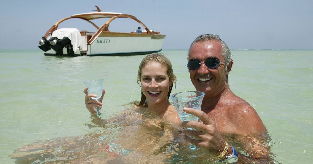 Flavio Briatore’s wild life – kid with Heidi Klum and Wonderbra model