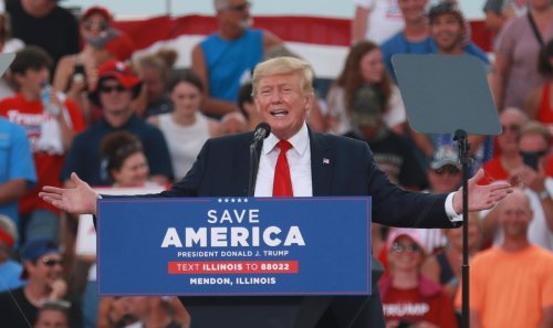 'Laying the groundwork!' Trump weighs up announcement on 2024 amid pressure from DeSantis