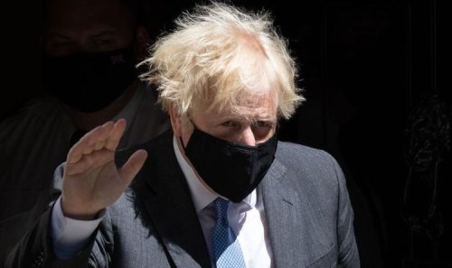 Experts warn UK at risk of new variants as Boris 'recklessly' eases Covid restrictions