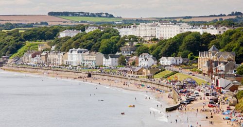 little UK seaside town with a 5-mile beach that gets an incredible score of 4.7