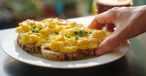 Scrambled egg will be 'super light and fluffy' if you add this 1 ingredient