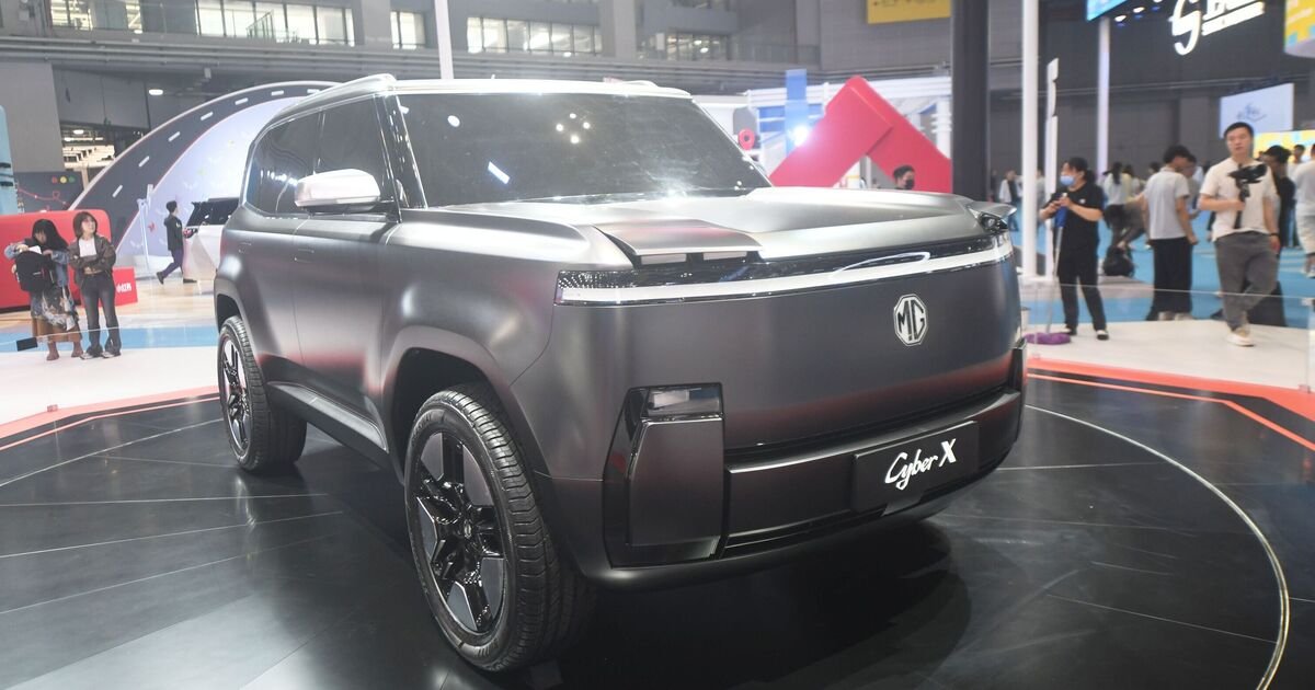 Chinese brand shares cheap EV that looks like a Land Rover with retro feature