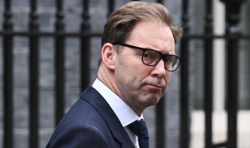 Tory MP slams 'shambolically run' tanks programme