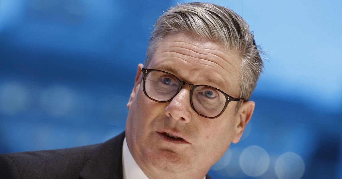 Fury as Keir Starmer threatens to refuse vote on Heathrow third runway