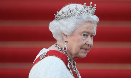 ‘Absolute disgrace’ Republic lash out at Queen after role officially changed
