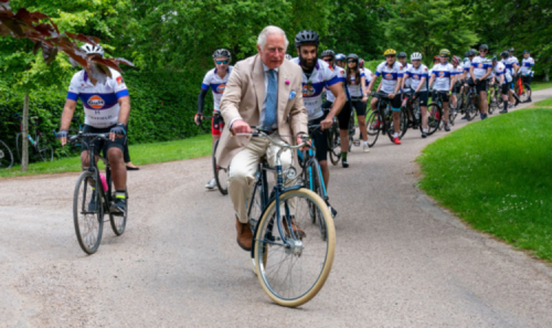 Prince Charles 'enjoying himself' cycling sends Royal fans into frenzy – 'Fantastic King'