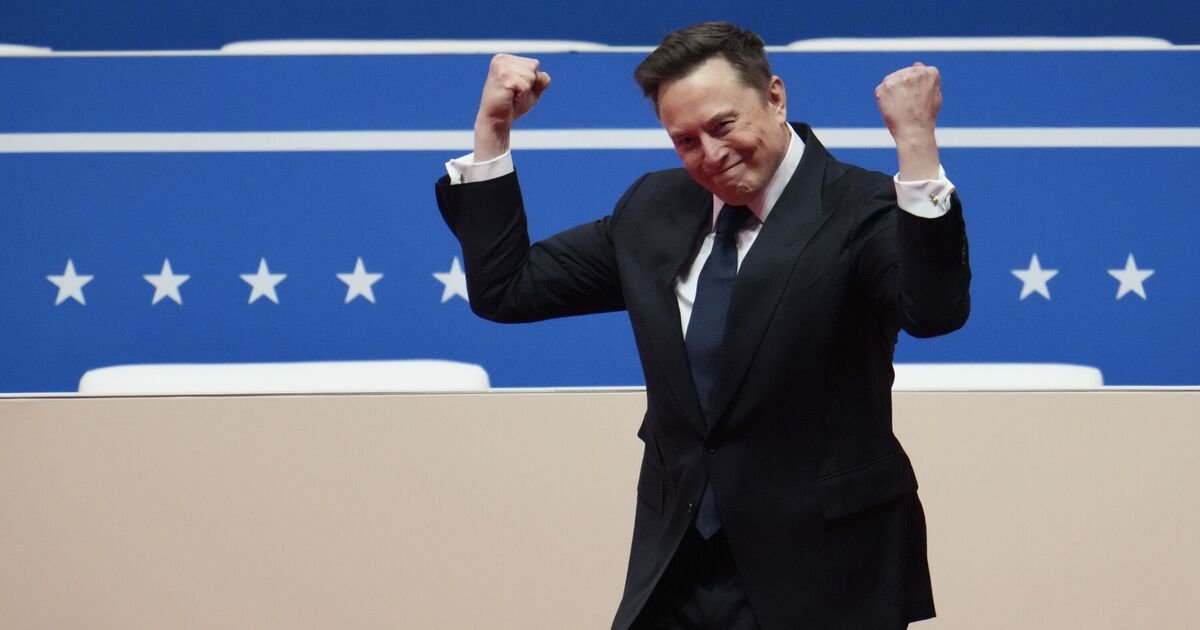 Elon Musk given stark history lesson over call to re-name English Channel