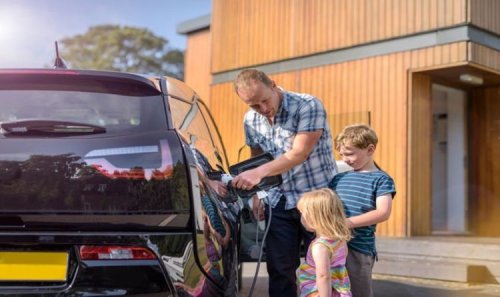 RAC and British Gas offering at home electric vehicle charging point