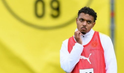 Liverpool duo 'blocked Donyell Malen transfer' as Dortmund star wanted Anfield move